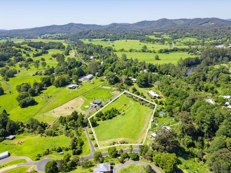 20 McLean Drive BELLINGEN NSW, Bellingen - Image 1