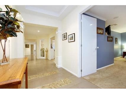 12 Park Avenue, MORNINGTON, Mornington - Thumbnail 3