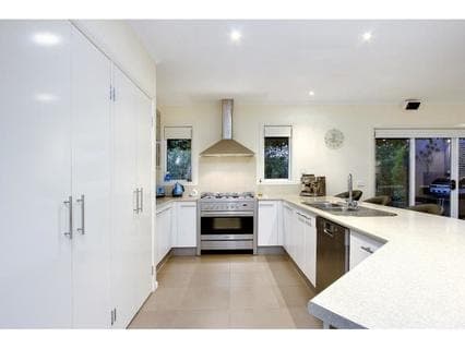 12 Park Avenue, MORNINGTON, Mornington - Thumbnail 4