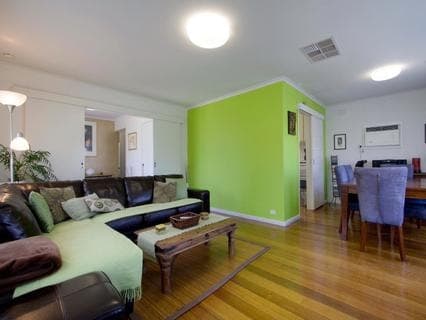 8 Kestrel Court, MORNINGTON, Mornington - Thumbnail 5
