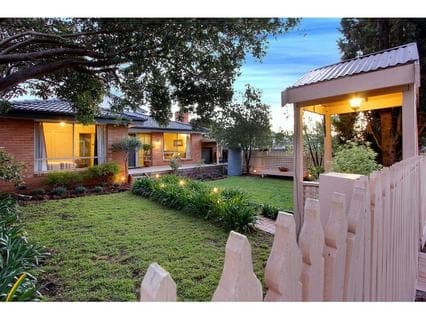 32 Seaview Avenue, MORNINGTON, Mornington - Image 1