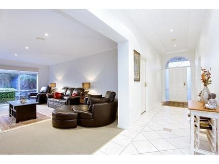 17 Aimee Court, MORNINGTON, Mornington - Thumbnail 3