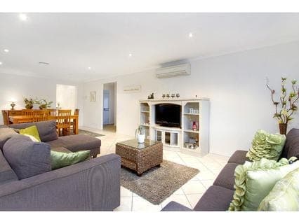 17 Aimee Court, MORNINGTON, Mornington - Thumbnail 8