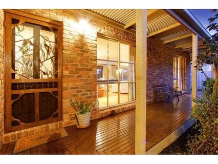 6 Cumming Court, Mornington - Thumbnail 2