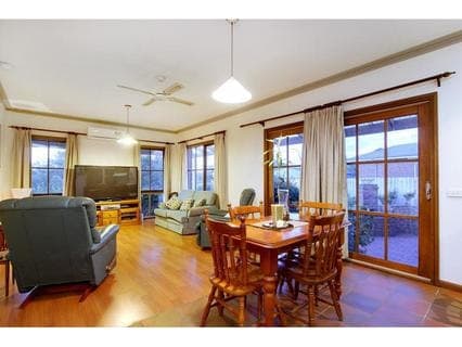 6 Cumming Court, Mornington - Thumbnail 3