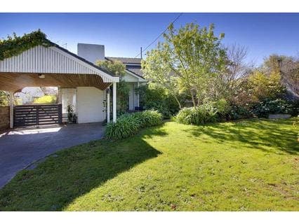 17 Alexander Avenue, Mornington - Image 1