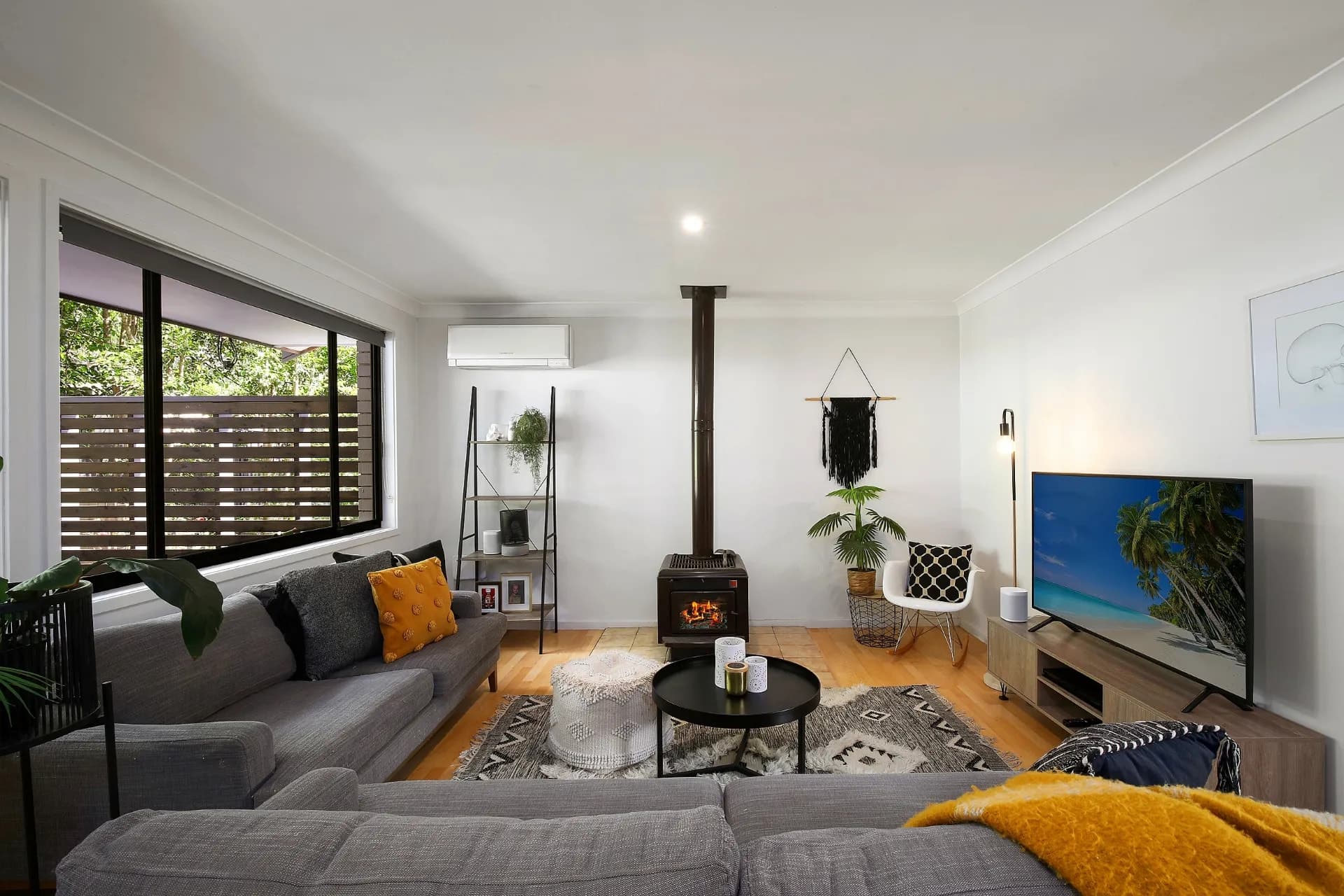 9 Coral Tree Place, Point Clare, NSW, Point Clare - Image 1
