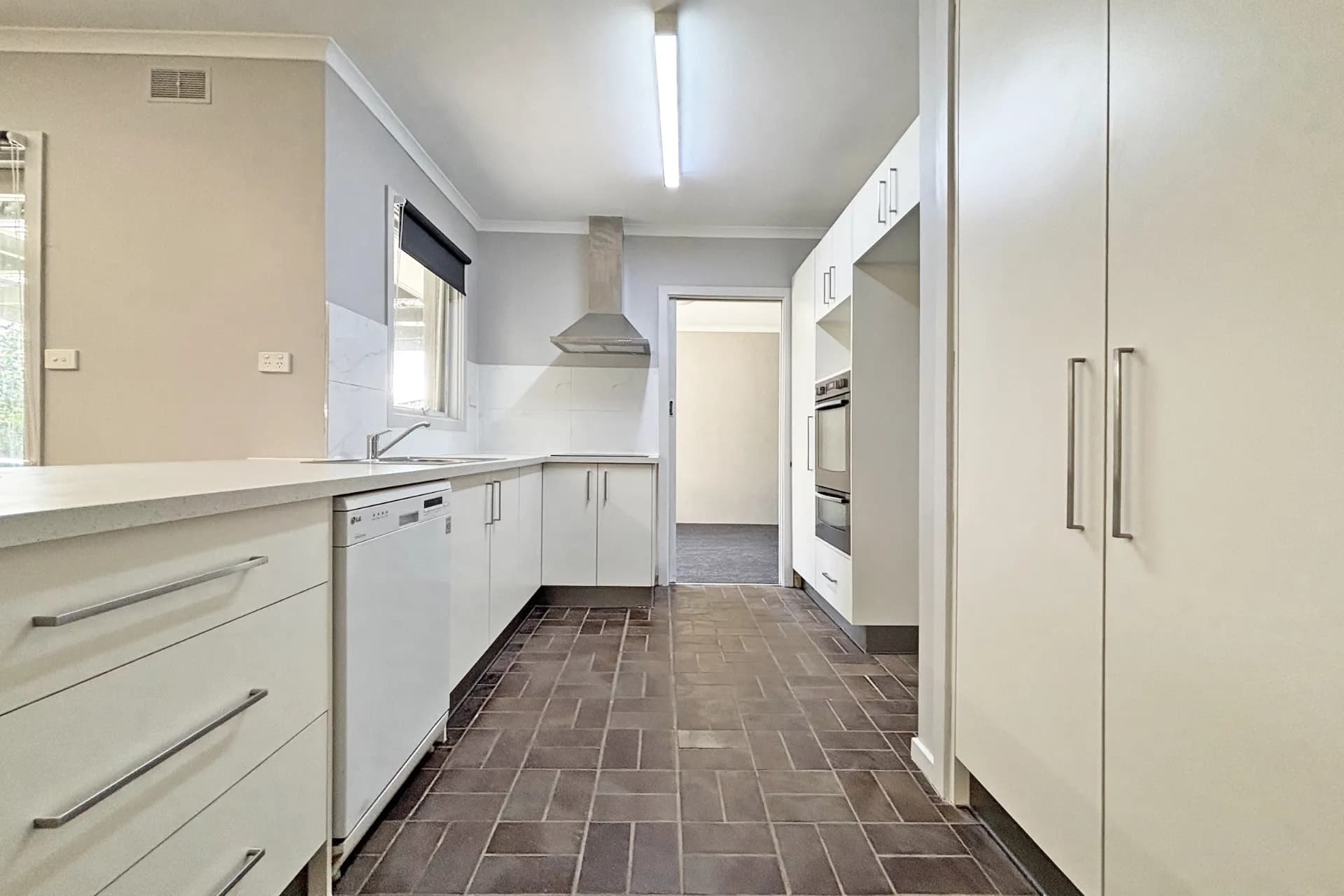 1 Summerlea  Street, Trafalgar, VIC, Trafalgar - Thumbnail 3
