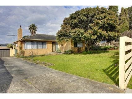 8 Scott Street, Mornington - Thumbnail 2