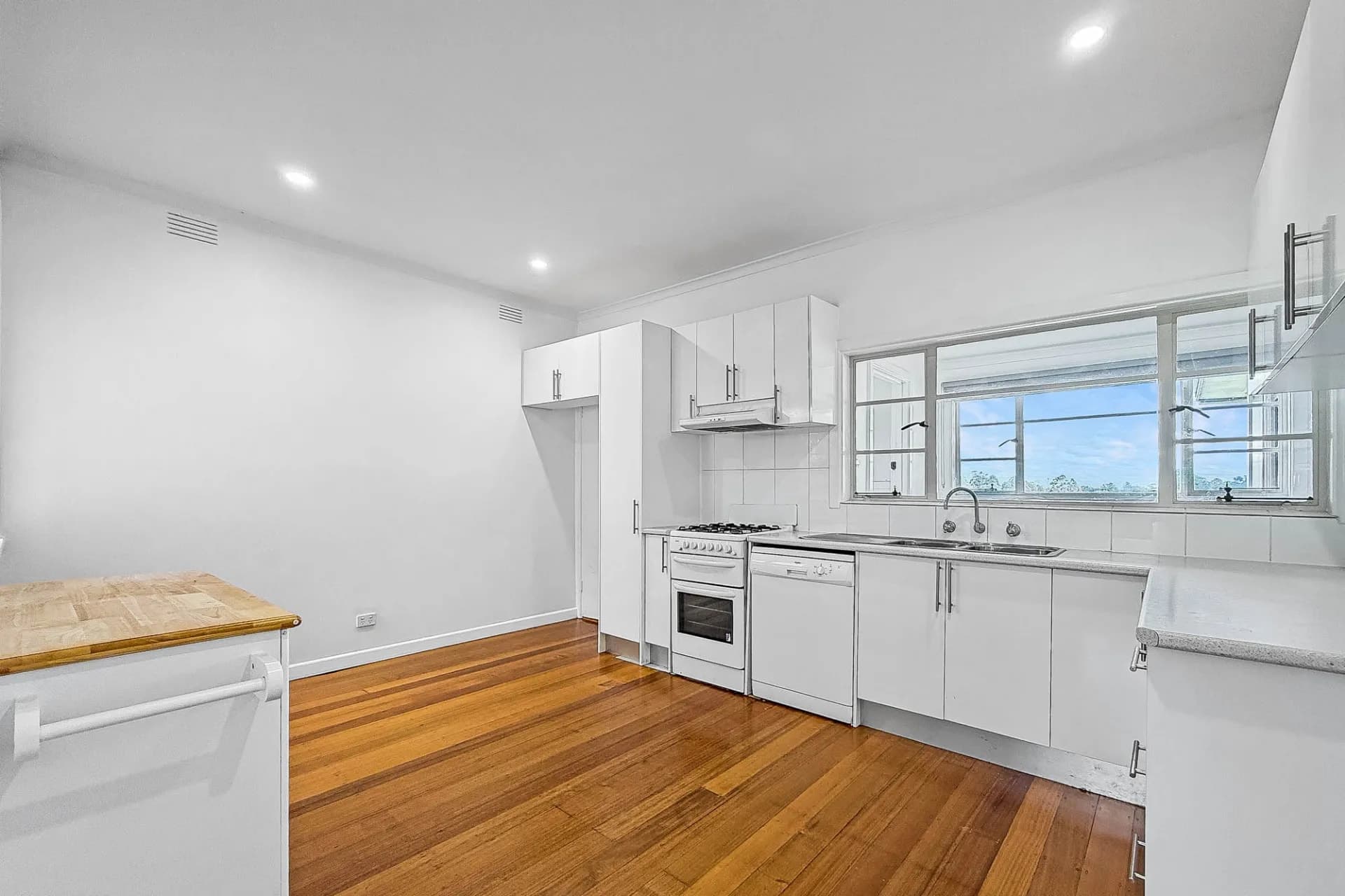 246 Princes Way, Drouin, VIC, Drouin - Thumbnail 3