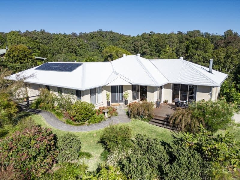 16 Endeavour Drive BELLINGEN NSW, Bellingen - Image 1