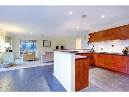 33 Longwood Drive, Mornington - Thumbnail 3