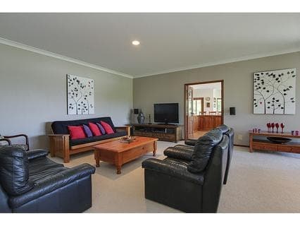 6 Windward Court, Arthurs Seat - Thumbnail 3