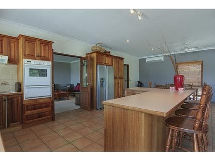 6 Windward Court, Arthurs Seat - Thumbnail 8