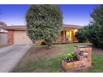 2 Jeremy Court, Mornington - Image 1