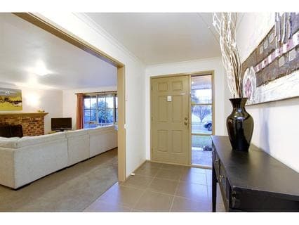 2 Jeremy Court, Mornington - Thumbnail 3