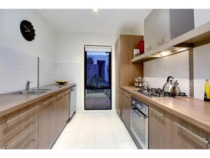 1/21 Kooyonga Grove, Mornington - Thumbnail 2