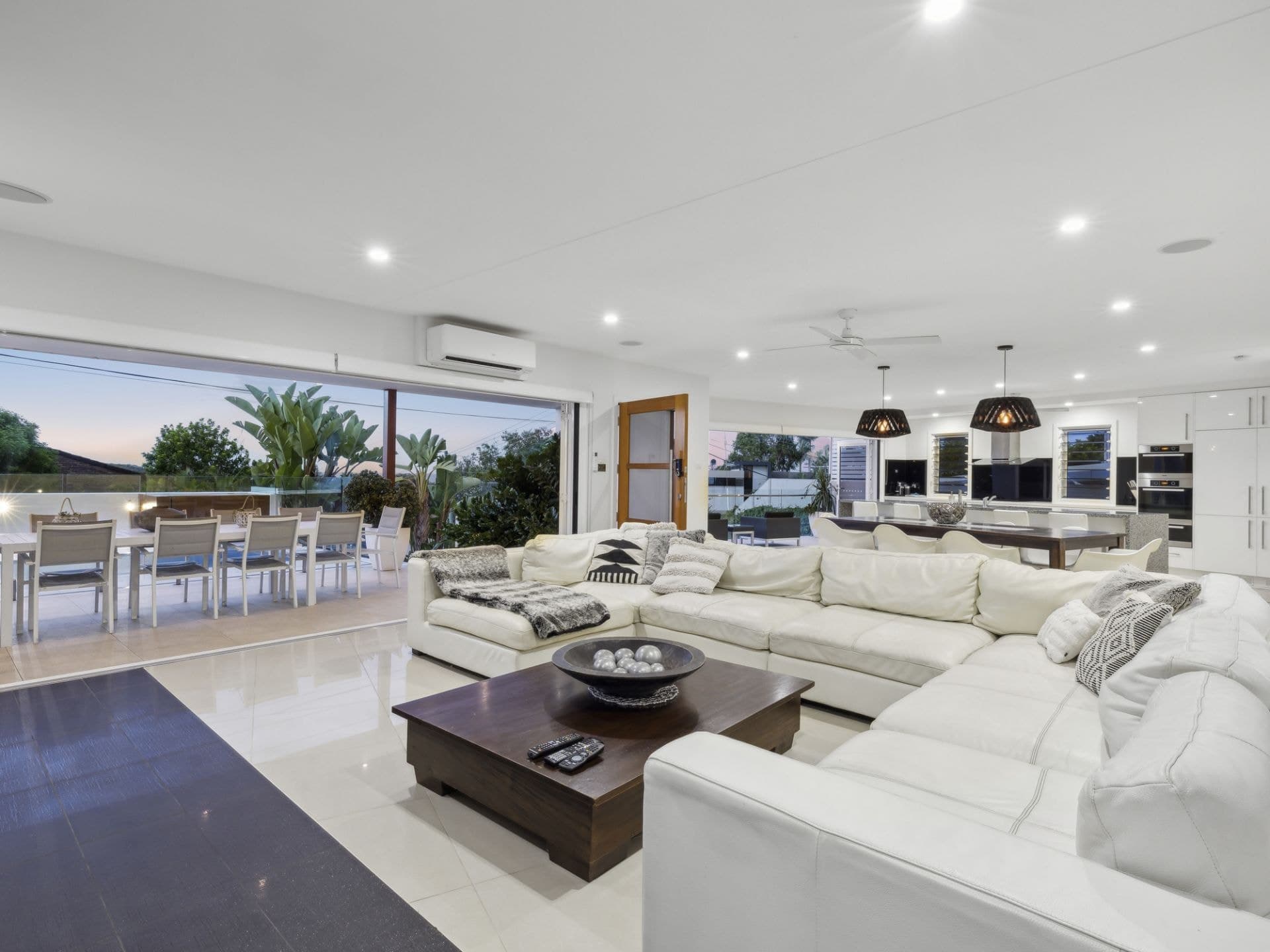 28 Ocean View Crescent EMERALD BEACH NSW, Emerald Beach - Thumbnail 3