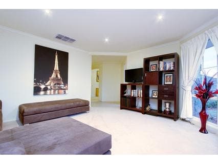 38 Tintagel Way, Mornington - Thumbnail 4