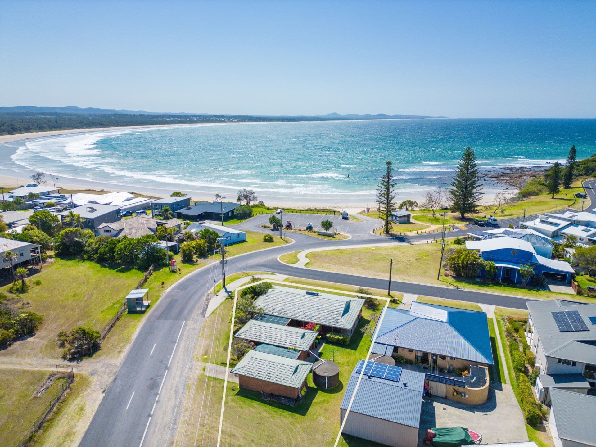 2 Third Avenue ARRAWARRA HEADLAND NSW, Arrawarra Headland - Thumbnail 2