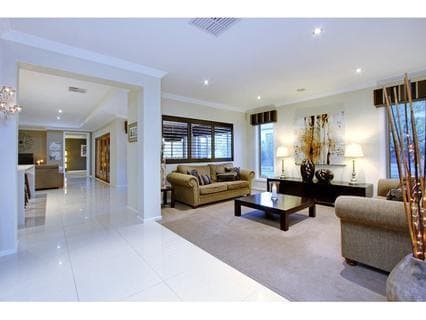 1 Maddison Avenue, Mount Eliza - Thumbnail 2