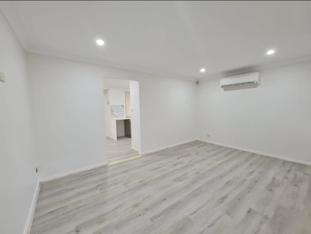9 Chopin Crescent, Claremont Meadows - Thumbnail 4