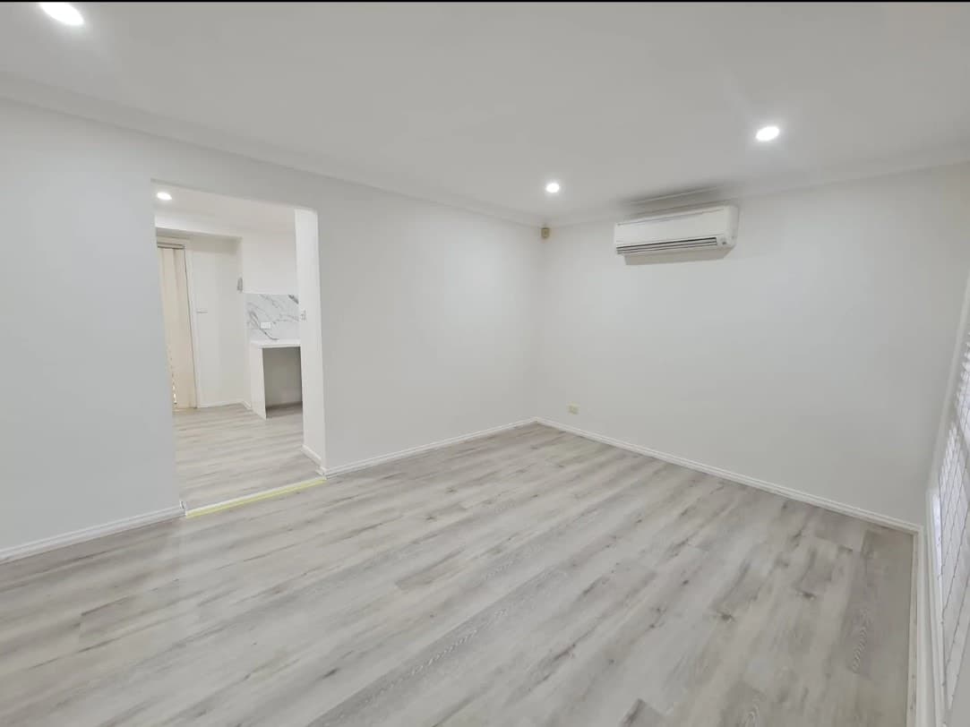 9 Chopin Crescent, Claremont Meadows - Thumbnail 5