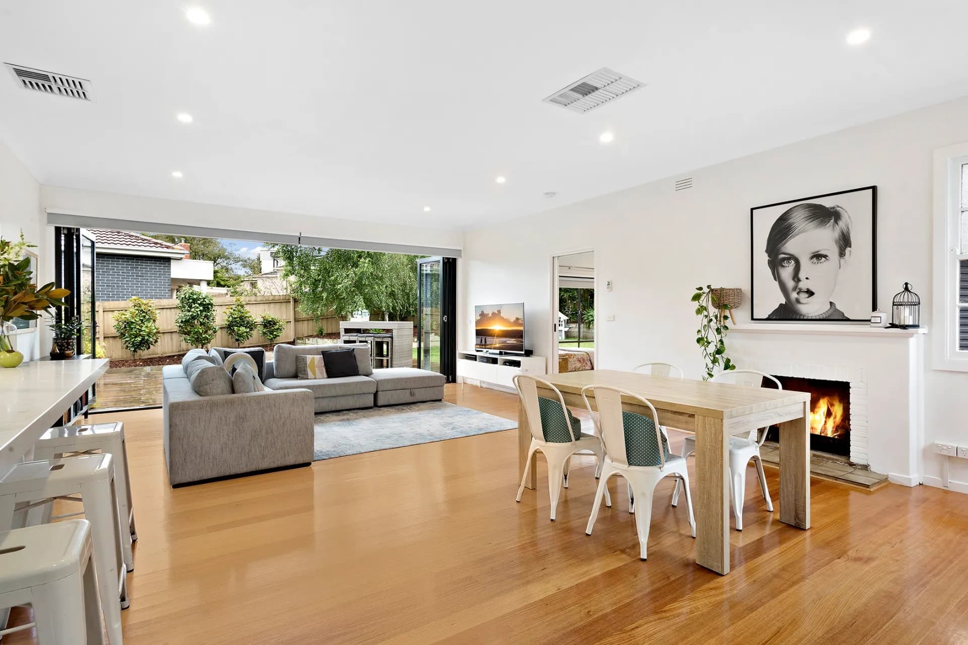 4 Gona Court, Ashburton, VIC, Ashburton - Thumbnail 2