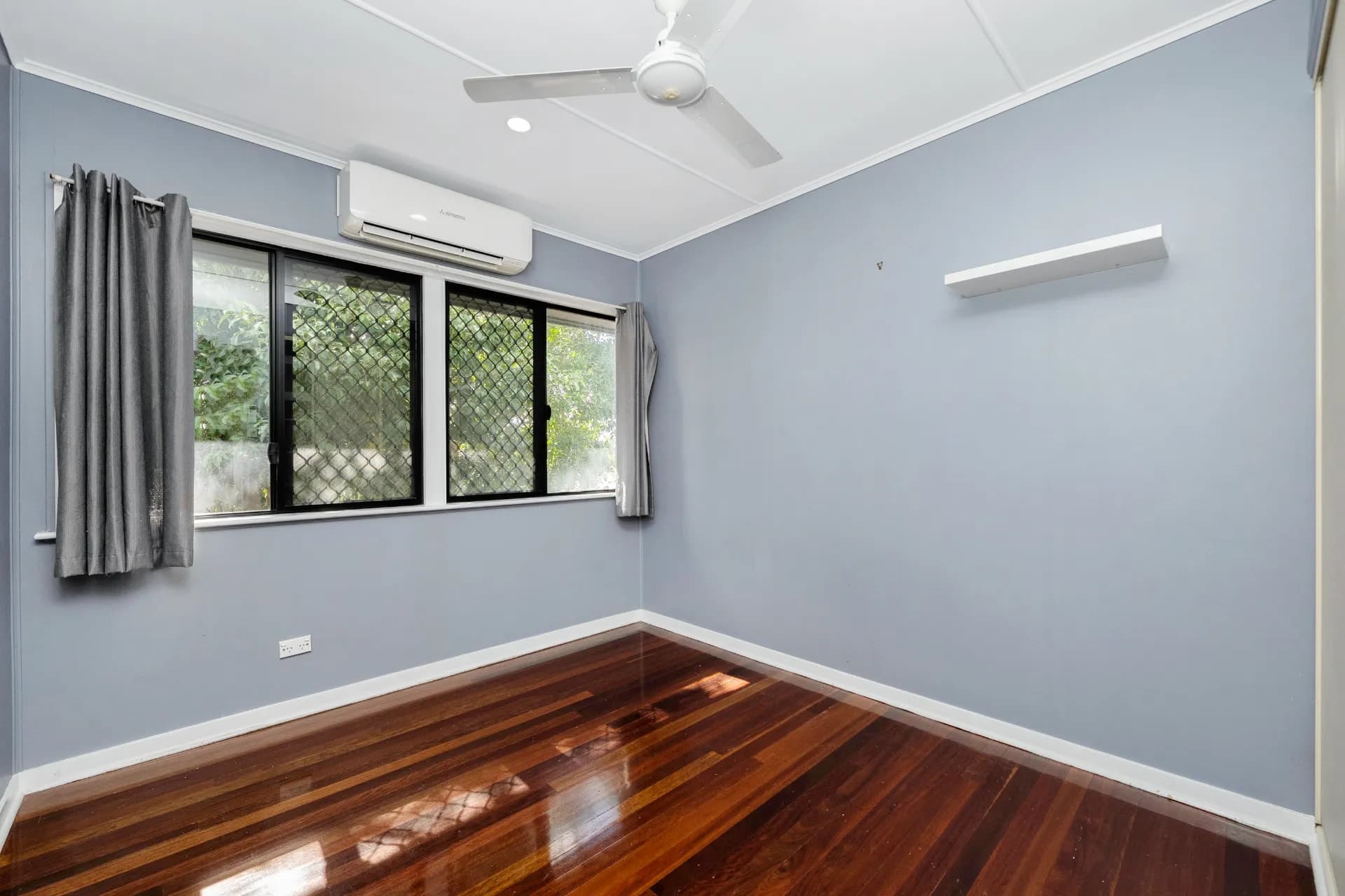 6 Ellimatta Avenue, Cranbrook, QLD, Cranbrook - Thumbnail 4