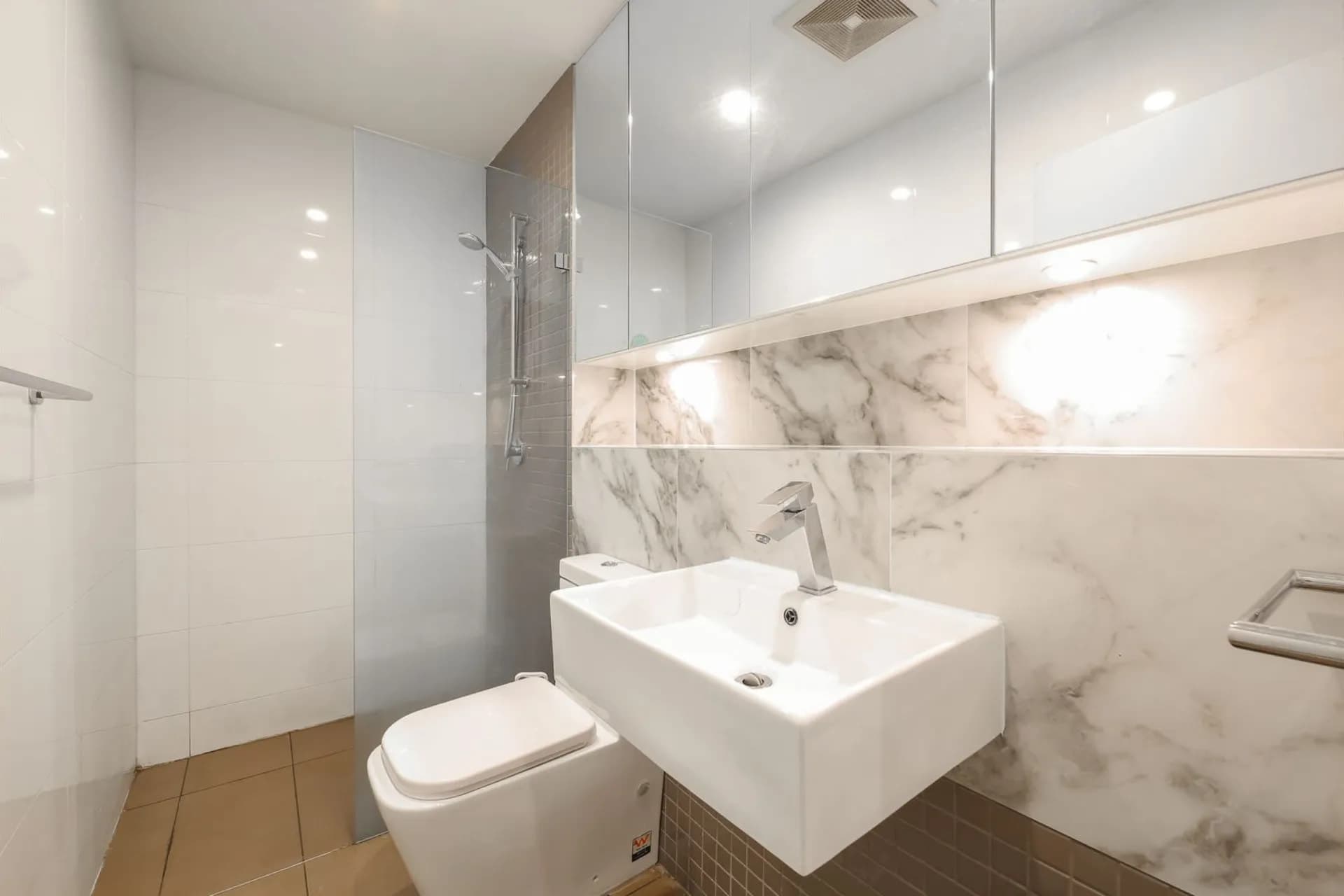 201E/1 Allengrove  Crescent, North Ryde, NSW, North Ryde - Thumbnail 5