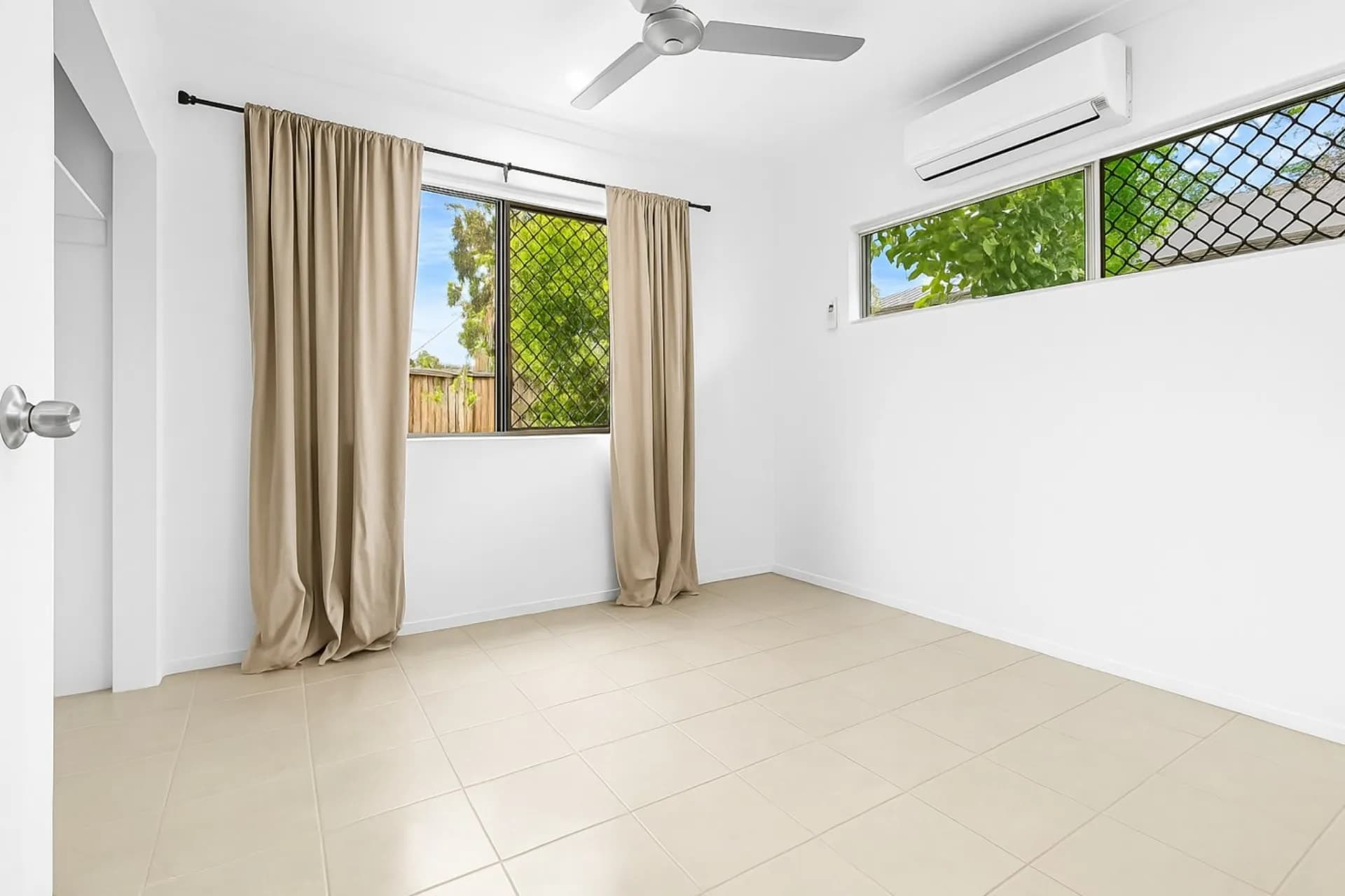 Unit 2/16 Palm Street, Holloways Beach, QLD, Holloways Beach - Thumbnail 2