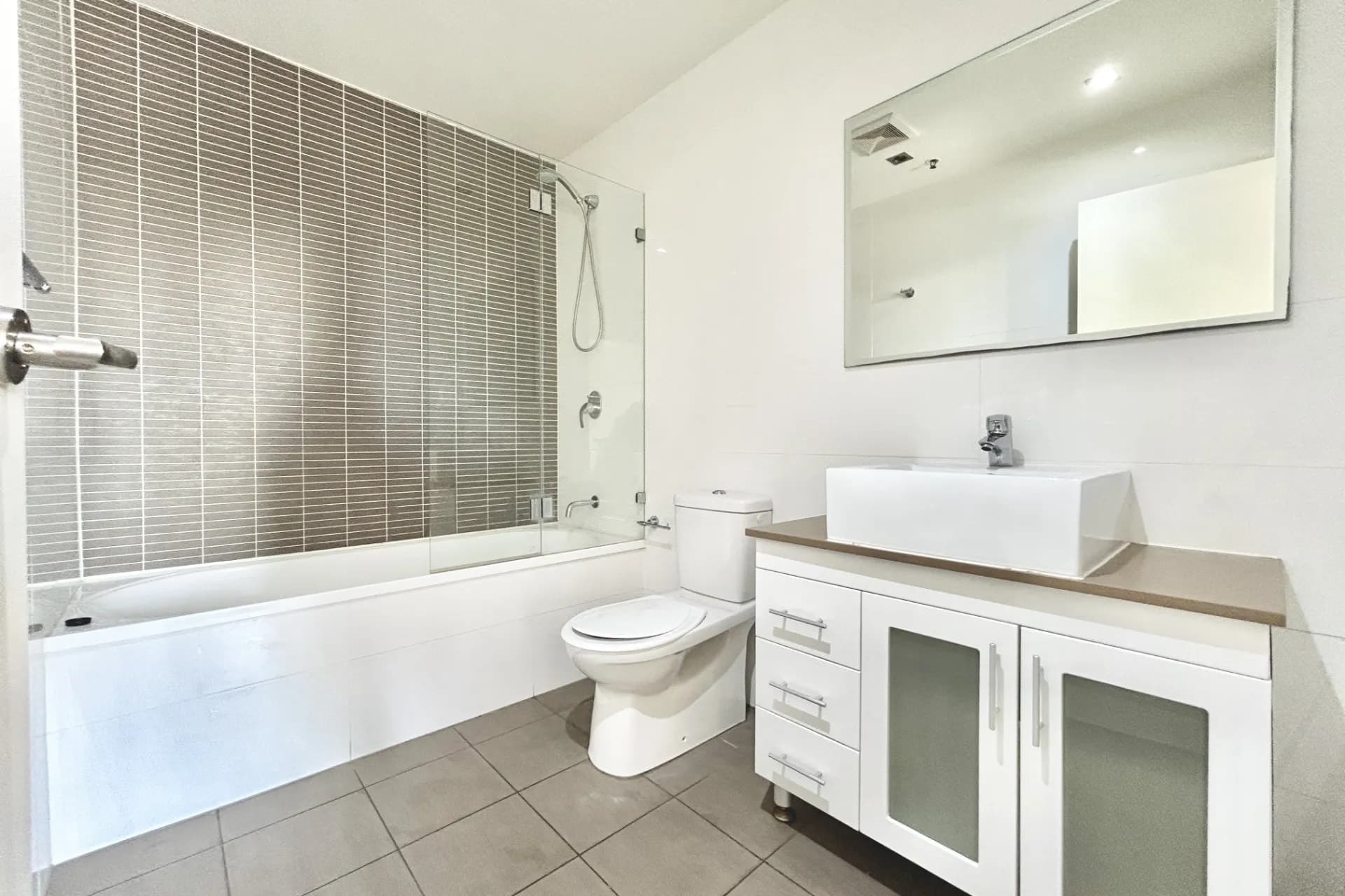 C401/1-17 Elsie Street, Burwood, NSW, Burwood - Thumbnail 5