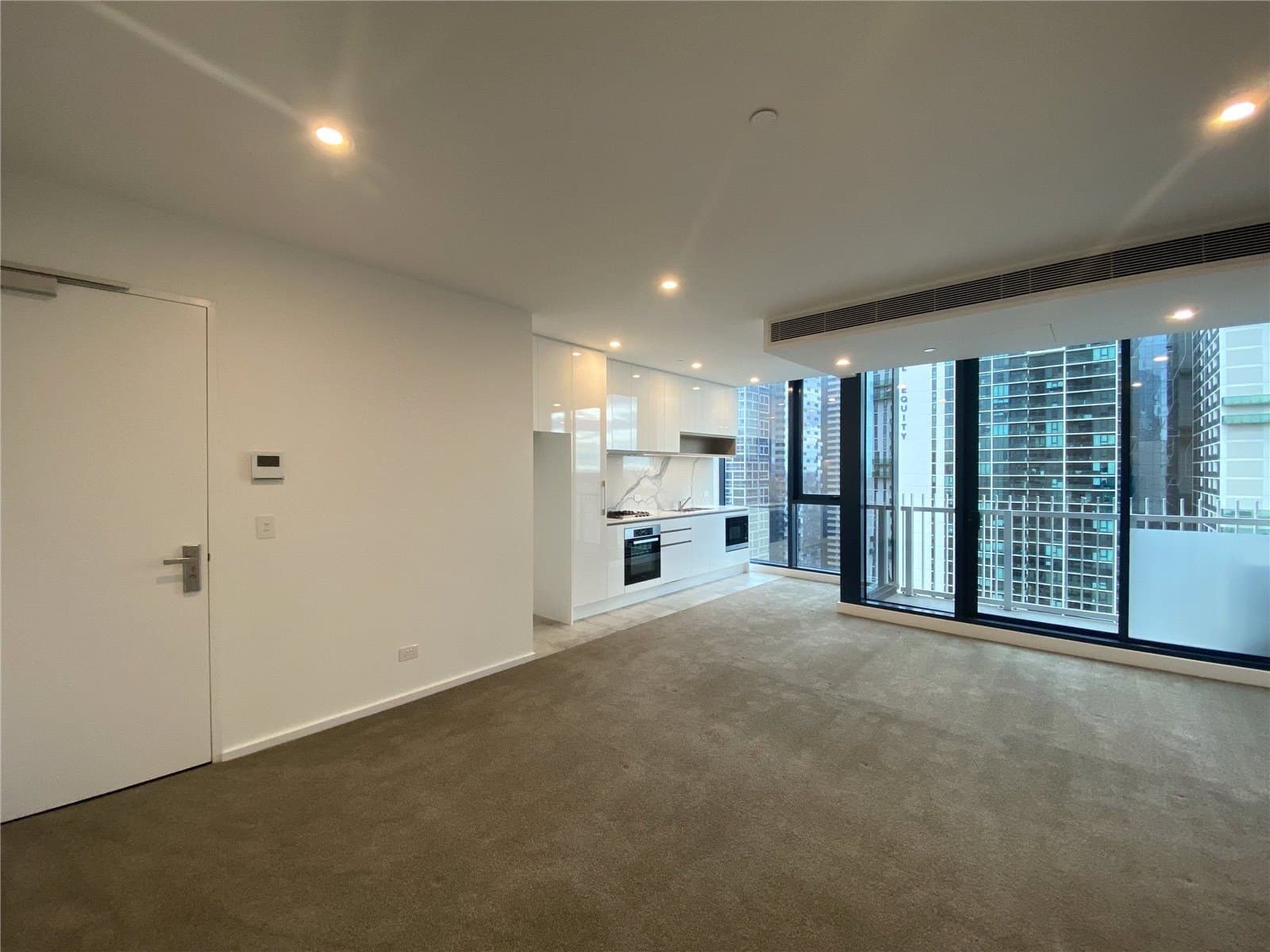 2713/560 Lonsdale Street, Melbourne - Thumbnail 2
