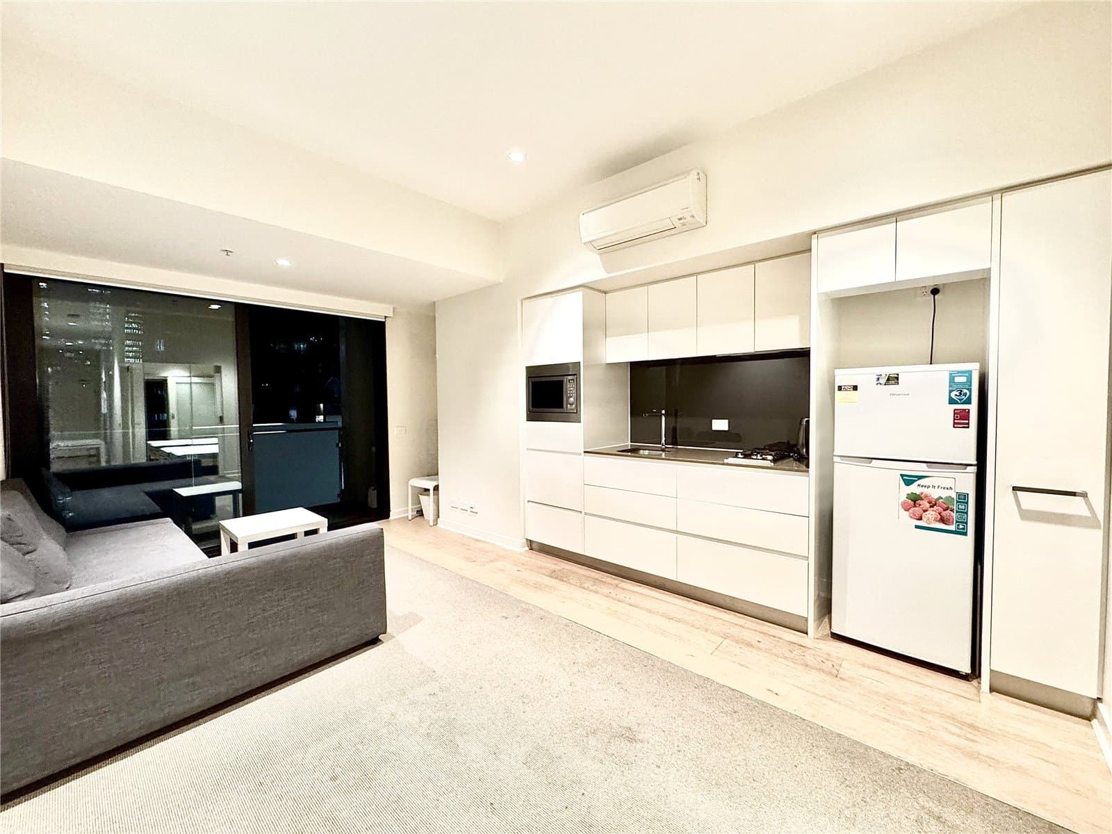 907/199 William Street, Melbourne - Image 1