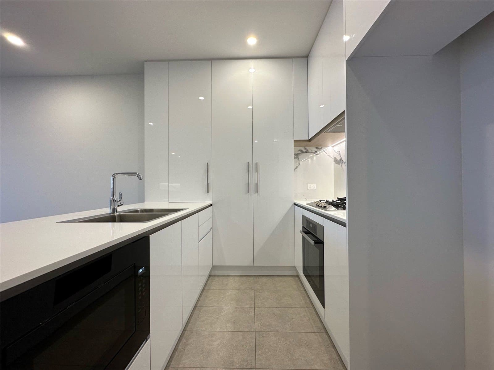 4002/81 City Road, Southbank - Thumbnail 4