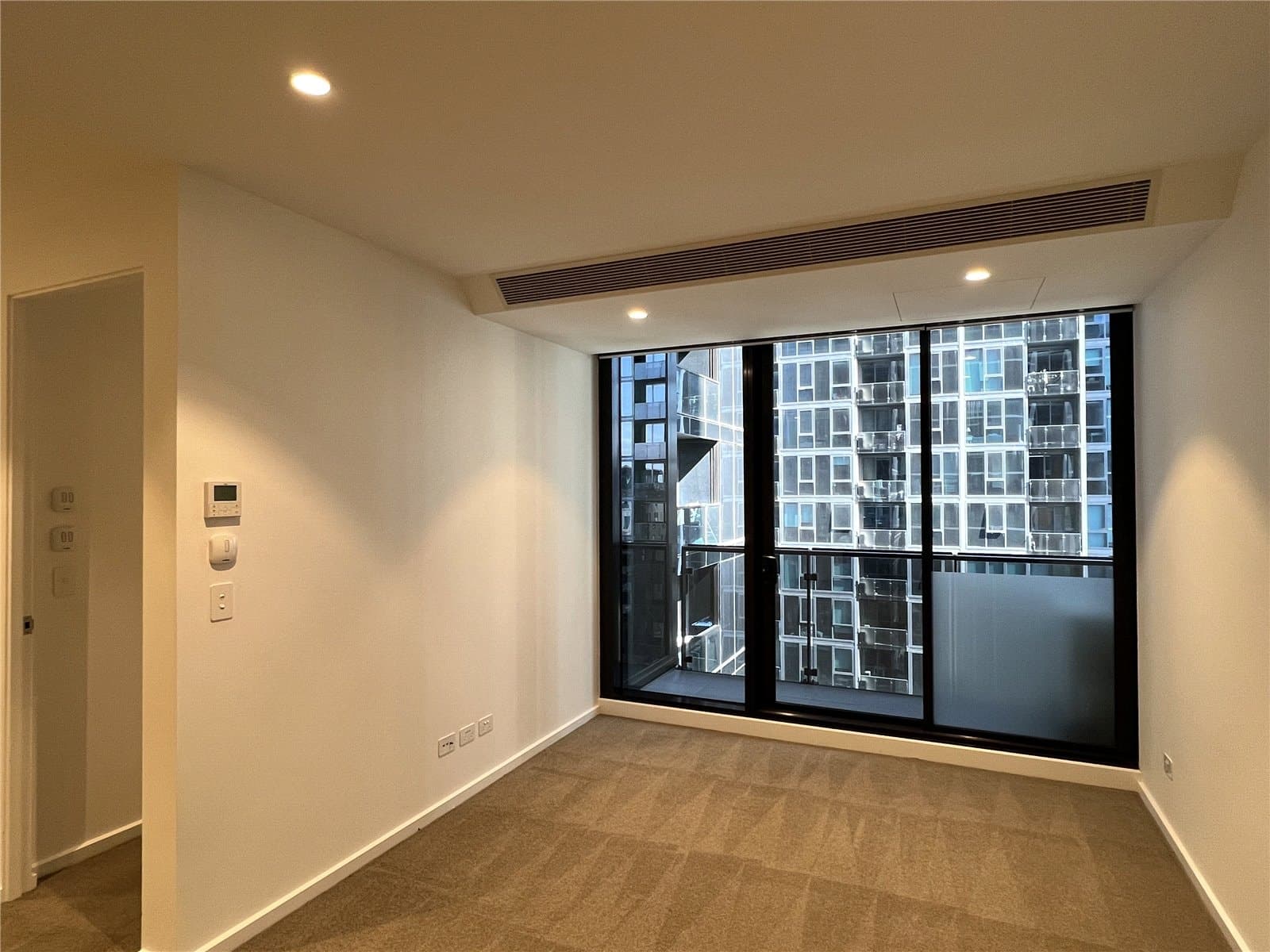 1807/60 Kavanagh Street, Southbank - Thumbnail 5