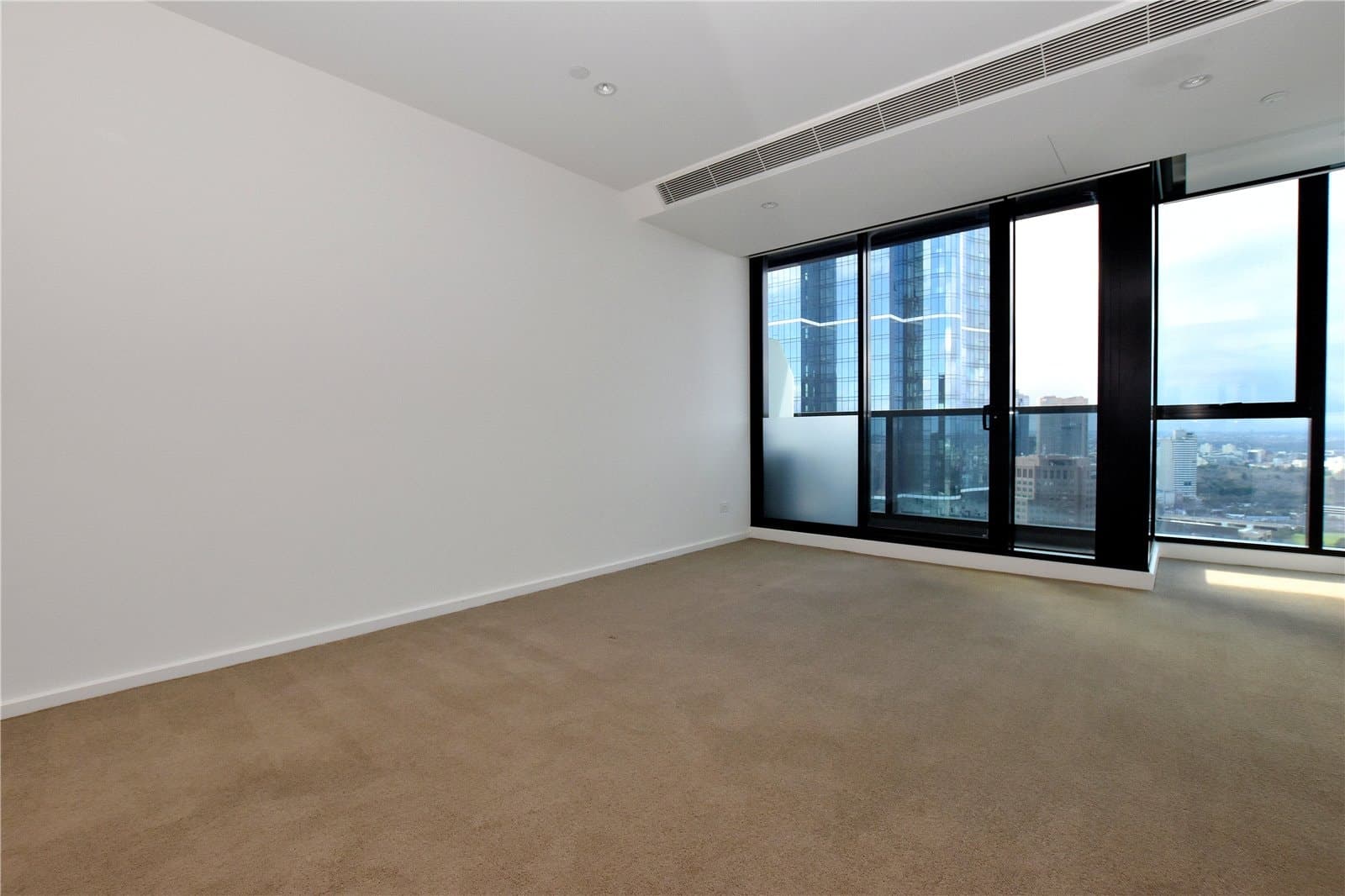 4806/60 Kavanagh Street, Southbank - Image 1