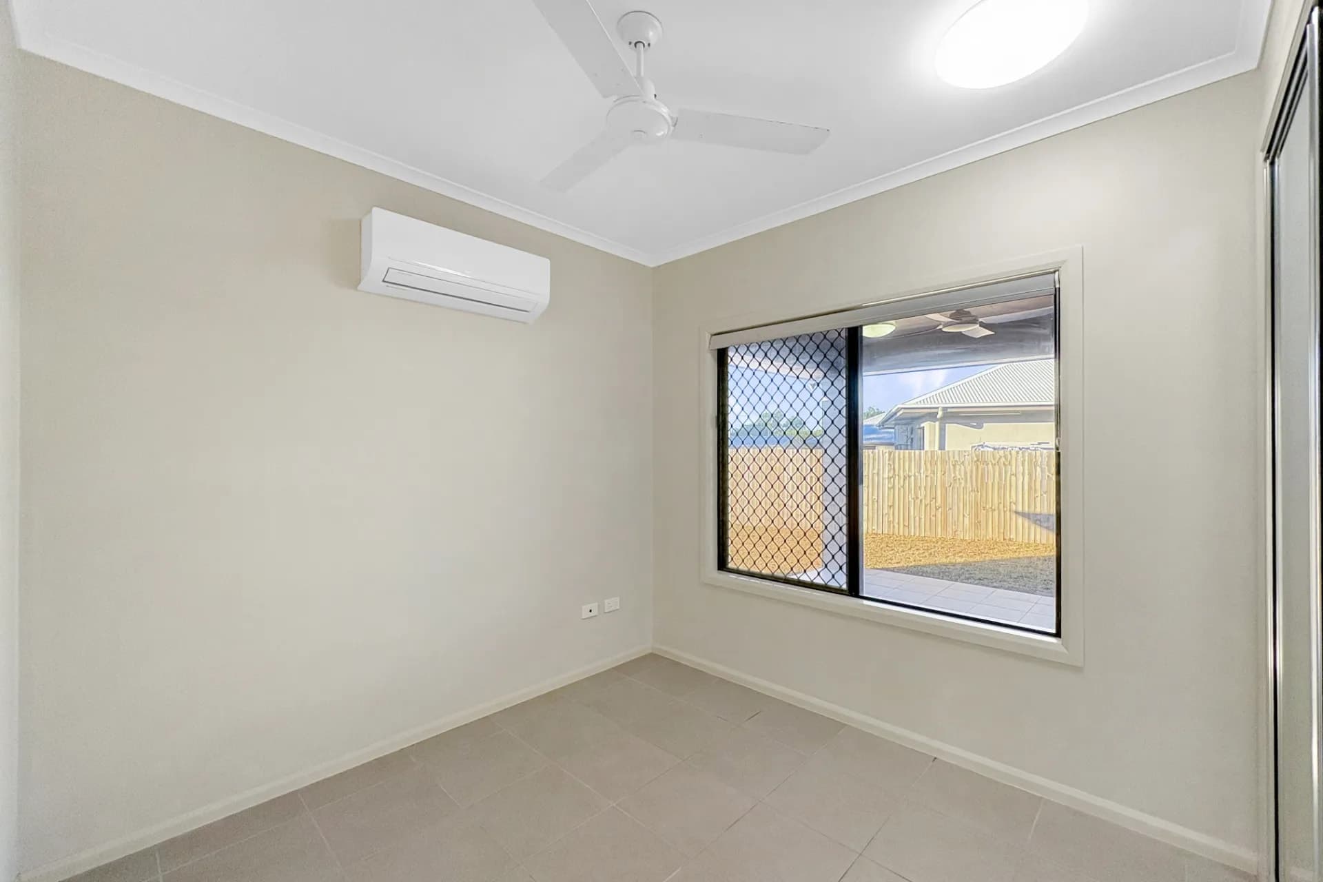 11 Glendower Street, Bushland Beach, QLD, Bushland Beach - Thumbnail 6