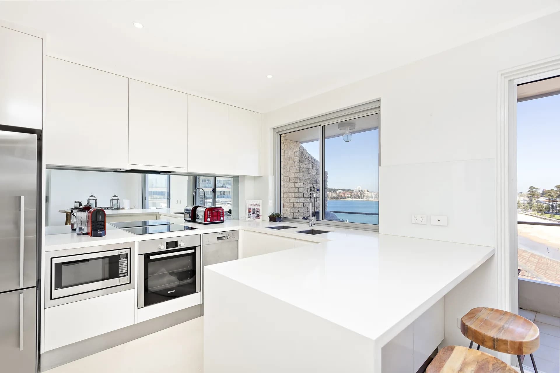 12/30 Queenscliff Road, Queenscliff, NSW, Queenscliff - Thumbnail 3