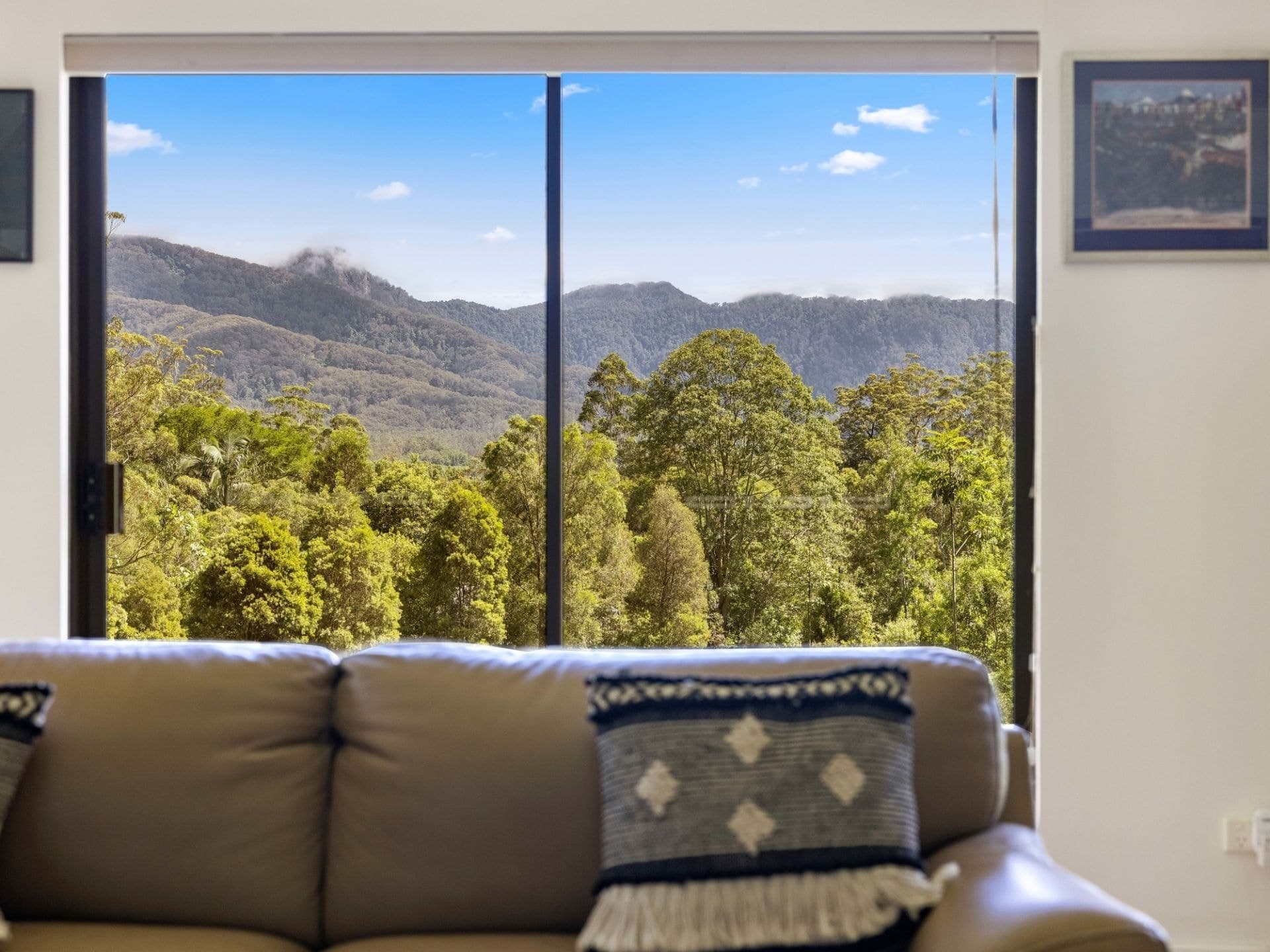 16 John Locke Place GLENIFFER NSW, Gleniffer - Thumbnail 4