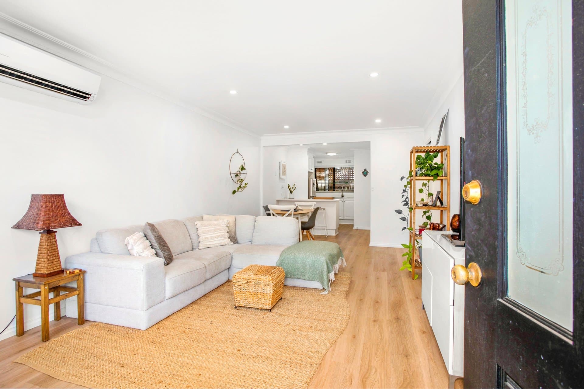 2/2 Fyans Street, Yarraville - Thumbnail 2
