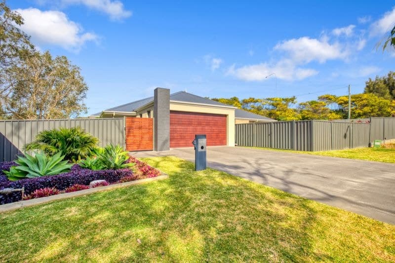 8 Garie Close WOOLGOOLGA NSW, Woolgoolga - Image 1