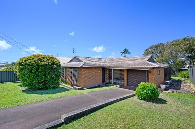 25 Eileen Drive CORINDI BEACH NSW, Corindi Beach - Image 1