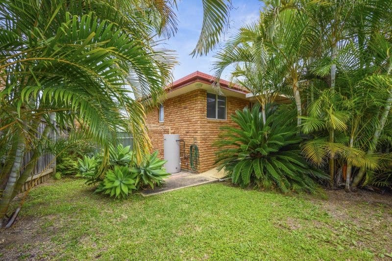2/5 Warrawee Street SAPPHIRE BEACH NSW, Sapphire Beach - Thumbnail 4