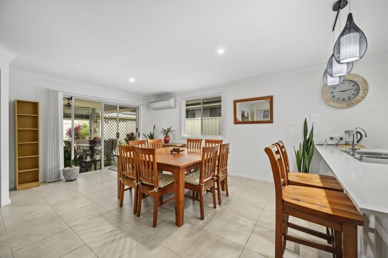 13 Sunshine Circuit EMERALD BEACH NSW, Emerald Beach - Thumbnail 6