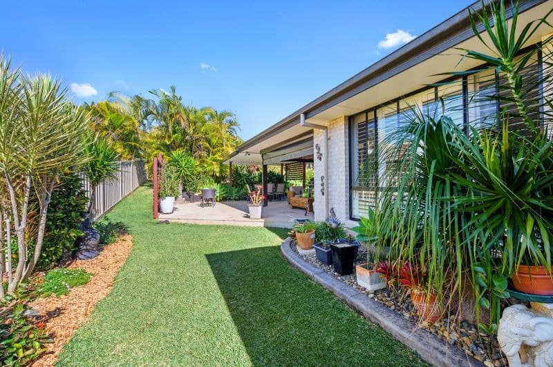 11 Vista Close WOOLGOOLGA NSW, Woolgoolga - Image 1