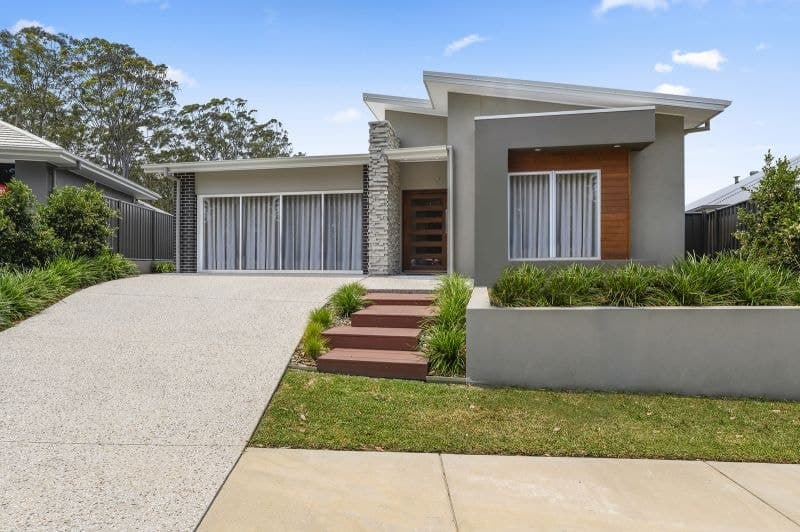13 Zenith Avenue SANDY BEACH NSW, Sandy Beach - Thumbnail 5