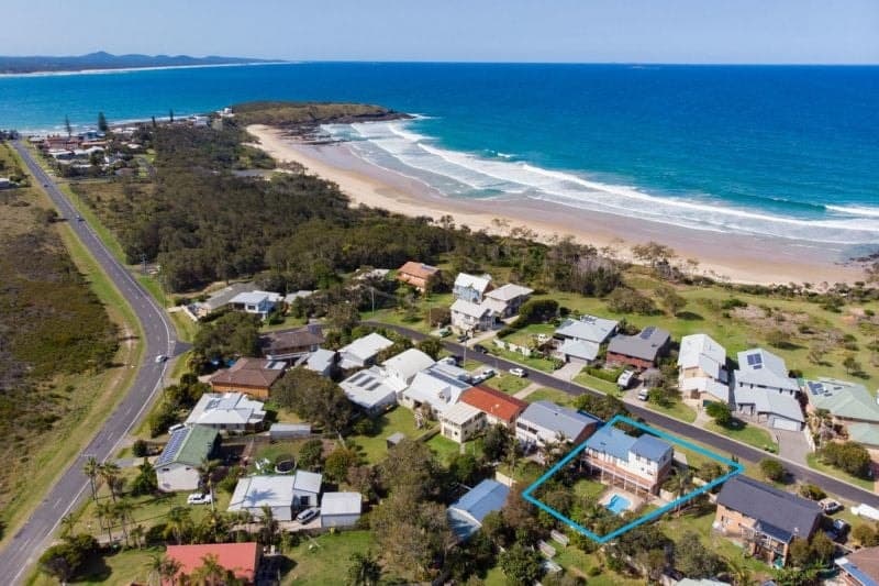 14 Fuller Street ARRAWARRA HEADLAND NSW, Arrawarra Headland - Image 1