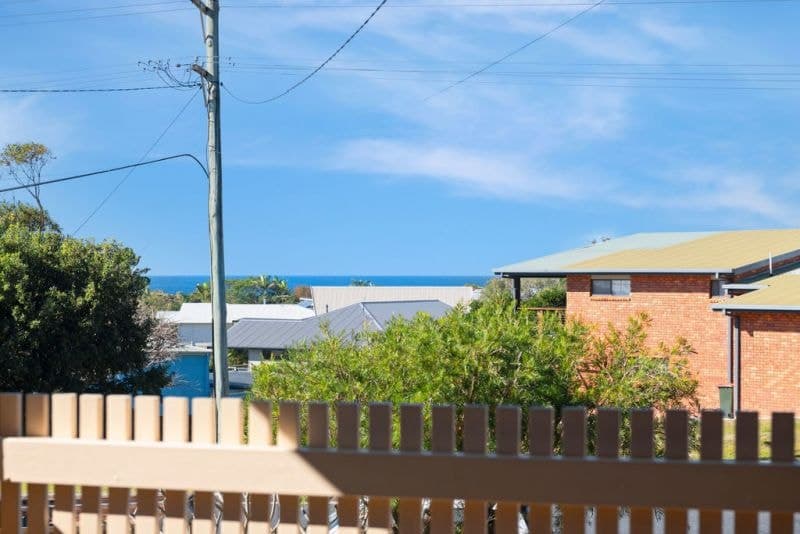 15 Arrawarra Road ARRAWARRA HEADLAND NSW, Arrawarra Headland - Thumbnail 4