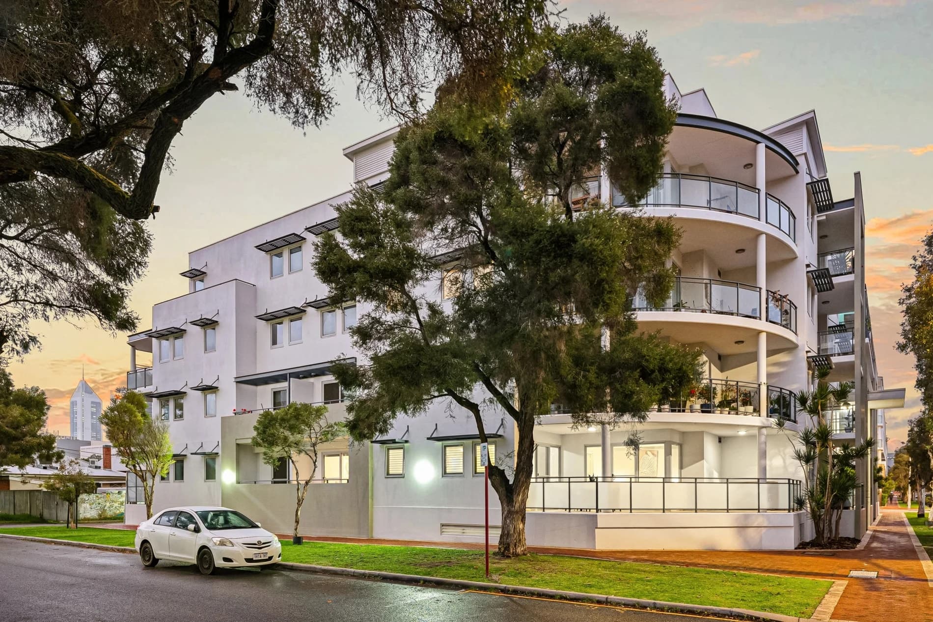 53/133 Lincoln Street, PERTH WA 6000, Perth - Thumbnail 2